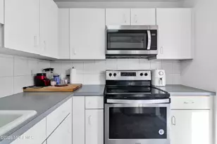 144 70th St, Guttenberg, NJ 07093 - Photo 13