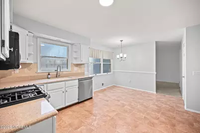 11 Applebey Street, Eatontown, NJ 07724 - Photo 9