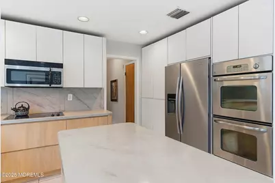 5 Washington Avenue, Morganville, NJ 07751 - Photo 15