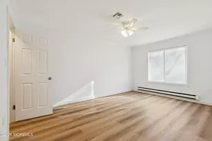 212 Covered Bridge Blvd, Manalapan Township, NJ 07726 - Photo 11