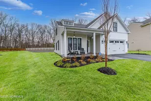 54 Sanctuary Ln, Farmingdale, NJ 07727 - Photo 3