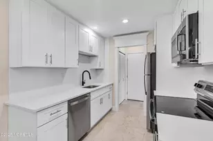 218 Medford Ct, Manalapan Township, NJ 07726 - Photo 17