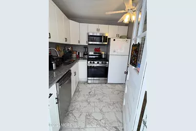 16 Laurel Place #A, Eatontown, NJ 07724 - Photo 5