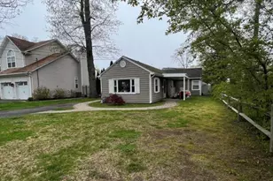 451 Harnell Ave, Oakhurst, NJ 07755 - Photo 3