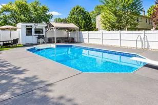 19 Beacon St, Jackson, NJ 08527 - Photo 3