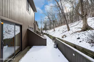 13 Mountain Ridge Dr, Cedar Grove, NJ 07009 - Photo 7