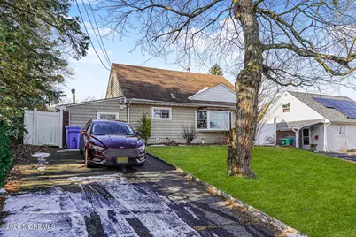 7 W Walnut Lane, Sayreville, NJ 08859 - Photo 3