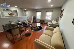 718 Victoria Ct, Monroe Township, NJ 08831 - Photo 5