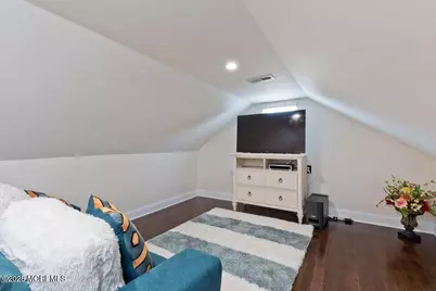 136 Lippincott Avenue, Long Branch, NJ 07740 - Photo 13