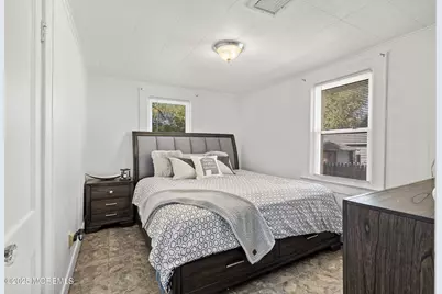 29 Wilson Avenue, Manalapan Township, NJ 07726 - Photo 15