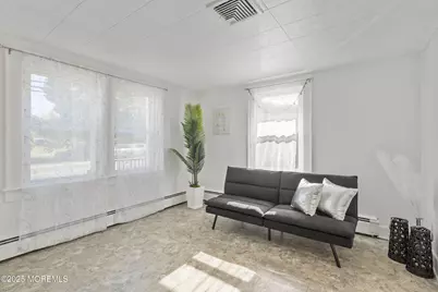 29 Wilson Avenue, Manalapan Township, NJ 07726 - Photo 5