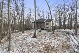 104 Valley Dr, Millstone Township, NJ 08535 - Photo 9