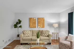 16 Moak Dr, Hazlet Township, NJ 07730 - Photo 15