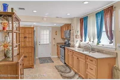 51 Seadrift Avenue, Highlands, NJ 07732 - Photo 9