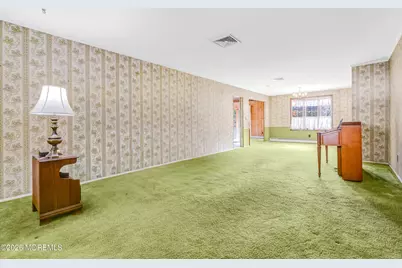 2 Robert Place, Ocean Twp, NJ 07712 - Photo 17