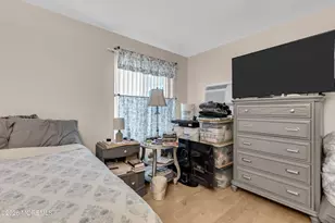 229 Medford Ct, Manalapan Township, NJ 07726 - Photo 15