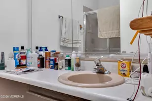 229 Medford Ct, Manalapan Township, NJ 07726 - Photo 17