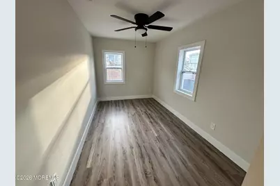 888 State Route 35, Laurence Harbor, NJ 08879 - Photo 19