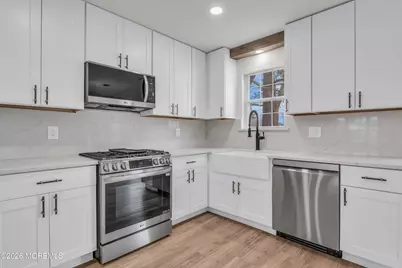 7 Morden Close, Freehold, NJ 07728 - Photo 11