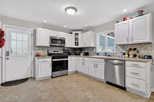 39 Melrose Terrace, Middletown, NJ 07748 - Photo 3