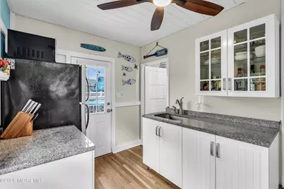 715 Barnegat Avenue, Seaside Heights, NJ 08751 - Photo 15