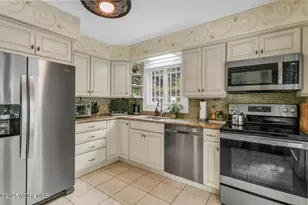 85 Valley Ave, Highlands, NJ 07732 - Photo 17