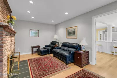 32 Glen Oak Drive, Middletown, NJ 07748 - Photo 7