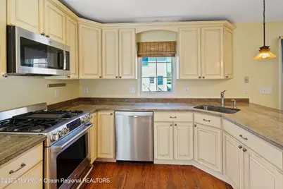 111 Main Street #RD2, Avon by the Sea, NJ 07717 - Photo 15