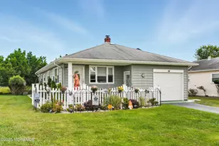 24 Port Royal Dr, Toms River Township, NJ 08757 - Photo 1