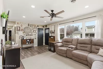 137 Spray Avenue, Beachwood, NJ 08722 - Photo 5