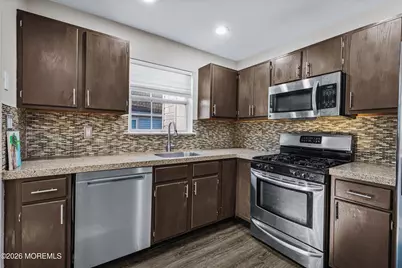 186 Tulip Lane, Freehold, NJ 07728 - Photo 13