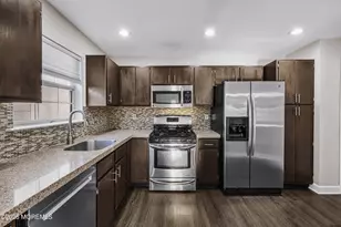 186 Tulip Ln, Freehold, NJ 07728 - Photo 11