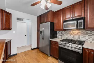 129 Tulip Ln, Freehold, NJ 07728 - Photo 11