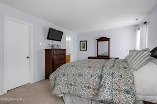 129 Tulip Ln, Freehold, NJ 07728 - Photo 17