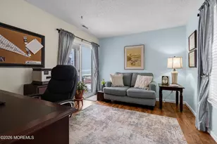 129 Tulip Ln, Freehold, NJ 07728 - Photo 9