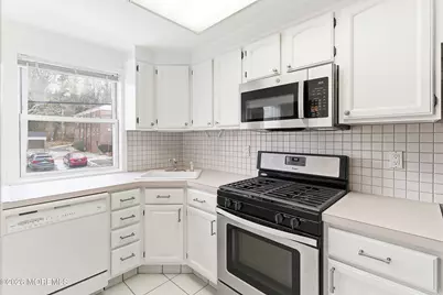 83 Manor Drive, Red Bank, NJ 07701 - Photo 7