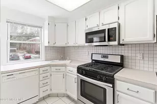 83 Manor Dr, Red Bank, NJ 07701 - Photo 7