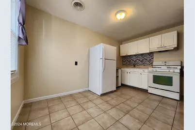 11 Lincoln Avenue, Keansburg, NJ 07734 - Photo 3