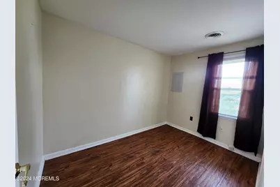 11 Lincoln Avenue, Keansburg, NJ 07734 - Photo 9