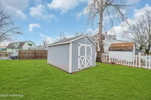 9 Maplewood Ave, Keansburg, NJ 07734 - Photo 23