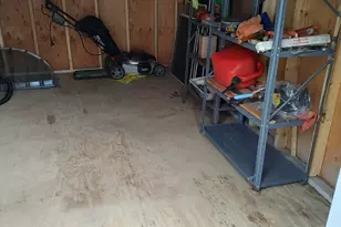 9 Maplewood Ave, Keansburg, NJ 07734 - Photo 25