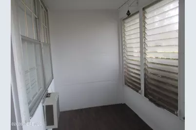 318 Coventry Court, Lakewood, NJ 08701 - Photo 3