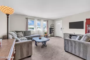 14 Connecticut Ct, Matawan, NJ 07747 - Photo 5