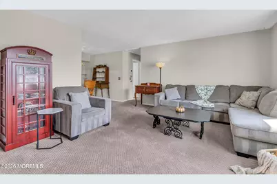 14 Connecticut Court #869, Matawan, NJ 07747 - Photo 3