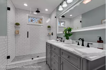 447 W Park Avenue, Oakhurst, NJ 07755 - Photo 21