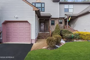 324 Oak Knoll Dr, Englishtown, NJ 07726 - Photo 3