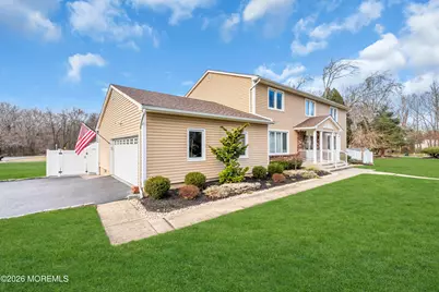 1 Ciafardini Court, Marlboro Township, NJ 07746 - Photo 7