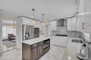 1 Ciafardini Ct, Marlboro Township, NJ 07746 - Photo 29