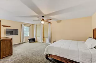 210 Hunt Rd, Freehold, NJ 07728 - Photo 23