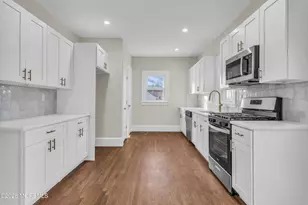 704 Oxford Way, Neptune Township, NJ 07753 - Photo 9